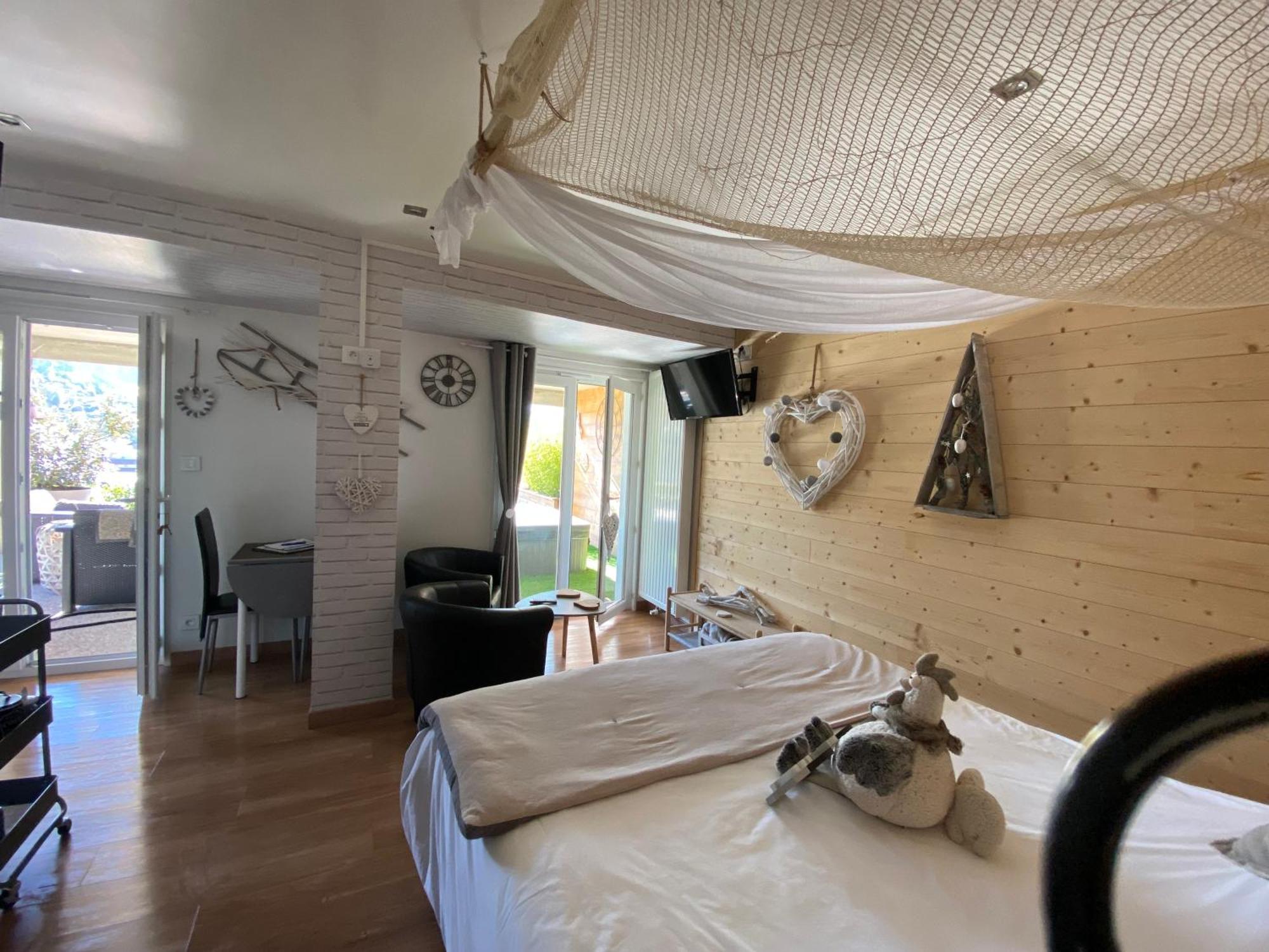 Au Nid Cosy D'isa A Vosges - Spas Privatifs Apartment *